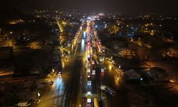 Bolu Dağı'nda 9 aracın karıştığı kaza trafiği kilitledi