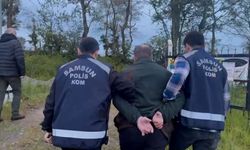 10 yıl hapisle aranan hükümlünün yakalanma anı kamerada