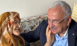 109 yaşındaki kadına ‘Anneler Günü’ kutlaması