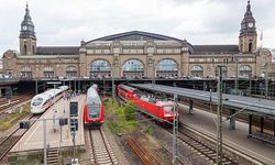 Almanya'da tren istasyonunda bıçaklı saldırı: 18 yaralı / Ek bilgi ve fotoğraf