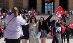 Anıtkabir'de 19 Mayıs coşkusu