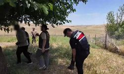 Baba ve oğlunu 'alacak' nedeniyle öldürüp, delil karartmak için kamyonette kolonya ve benzinle yakmış / Ek fotoğraflar