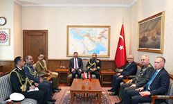 Bakan Güler, Umman Genelkurmay Başkanı Alraısı'yi kabul etti