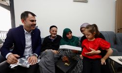 Bakan Kurum'dan depremzede aileye ziyaret