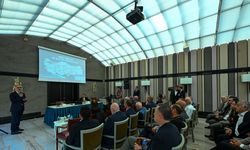 Bakan Uraloğlu, Uluslararası Koridorlar ve Türkiye Konferansı'na katıldı