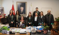 Barınakta hayvanların uyutulduğu iddialarına hayvanseverlerden siyah çelenkli tepki