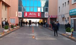 Batman'da 40 liseli kantinde yedikleri tavuk dönerden rahatsızlanıp, hastaneye başvurdu
