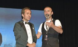 Bitlis Beş Minare Uluslararası Film Festivali’nde dereceye giren sanatçılar ödüllerini aldı