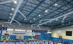 Bodrum’da anneler çocuklarıyla futbol ve voleybol oynadı