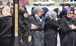 Boğazları kesilerek öldürülen kardeşler gözyaşlarıyla uğurlandı, şüpheli sorgulanıyor