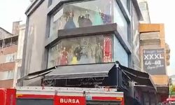 Bursa'da 4 katlı iş merkezinin çatı katında yangın