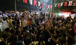 Fenerbahçe'nin Avrupa şampiyonluğu, Adana'da coşkuyla kutlandı / Video eklendi