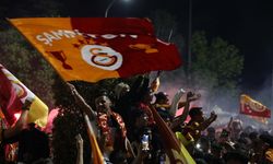 Gaziantep’te Galatasaraylı taraftarların davullu-zurnalı şampiyonluk coşkusu