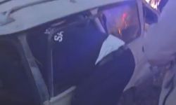 Gaziantep’te kamyonet ile otomobil çarpıştı: 3 yaralı