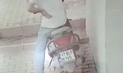 Gaziantep'te motosiklet hırsızlığı kamerada