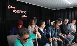 Görme engelliler, yaşadıkları sorunları tiyatro sahnesine taşıdı