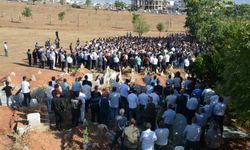 Hafif ticari araç şarampole devrildi: 3 ölü, 3 yaralı (2)