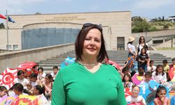 İşitme engelli öğrenciler, akranlarıyla uçurtma uçurdu / Ek fotoğraflar