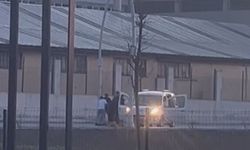 İstanbul- Arnavutköy'de hafif ticari araçla drift attı; arkadaşı camdan düştü