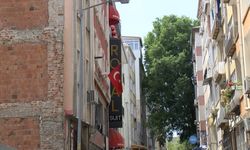 İstanbul - Bakırköy'de otel çalışanına silahlı saldırı anı kamerada: 1 ölü