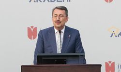 İstanbul - Bilal Erdoğan: Geleceğin parlak fikir insanlarını da yetiştirebilen bir kurum olmayı hedefliyoruz