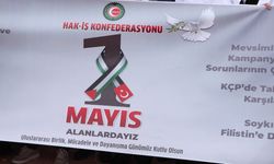 İstanbul- HAK-İŞ Taksim'deki Cumhuriyet Anıtı'na çelenk bıraktı