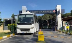 İstanbul - İBB operasyonunda gözaltına alınanlar adliyeye sevk edildi-1