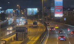 İstanbul - Kağıthane'de metrobüste yangın; seferler bir süre durduruldu