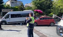 İstanbul - Kağıthane'de minibüs yayaların arasına daldı: 1 ölü, 3 yaralı / Geniş haber - Ek fotoğraf