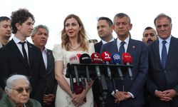 İstanbul- Özgür Özel, İmamoğlu'nu ziyaret etti, Buğra Gökçe'nin nikah törenine katıldı / Metin eklendi