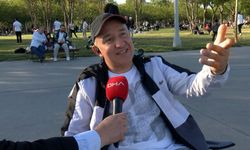 İstanbul - Pazar günü sıcak havayı fırsat bilenler park ve sahillere akın etti