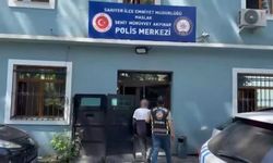 İstanbul - Sarıyer'de emniyet şeridindeki araca çarpan motosikletli öldü