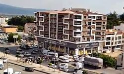 İzmir'de otomobile tüfekli saldırı; 3 ölü, 1 yaralı