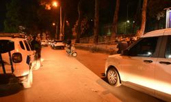 İzmir'de silahlı ve beyzbol sopalı kavga: 1 ölü, 1 yaralı