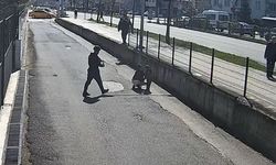 Jandarma, nefes borusuna yiyecek kaçan çocuğu 'Heimlich' manevrasıyla kurtardı; o anlar kamerada