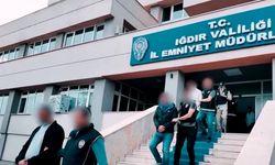 Kaçak göçmenlere sahte belge düzenleyen şüphelilere operasyon: 2 tutuklama