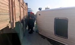 Kahramanmaraş’ta işçi servis minibüsü ile otomobil çarpıştı; 12 yaralı