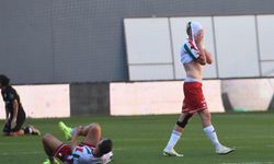 Karşıyaka'da taraftar-futbolcu gerilimi