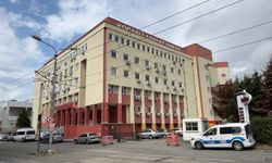 Kına eğlencesinde gelin ile 2 kişiyi yaralayan disko topunun düştüğü anlar kamerada (2)