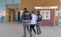 Kuyumcuya 23 sahte gram altın sattı, 74 sahte altınla yakalandı
