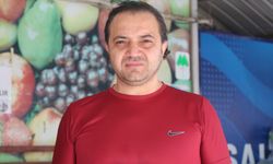 Market sahibini oyalayıp, içki çaldılar