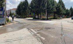 Minibüs ile otomobil çarpıştı: 3'ü ağır, 9 yaralı