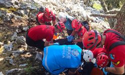 Muğla'da kayalıklara düşen Alman paraşütçü, hayatını kaybetti