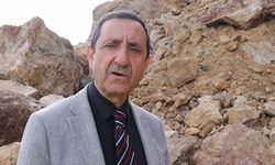 Oltu’da heyelan; dağdan kopan kaya parçaları mahallenin yolunu kapattı