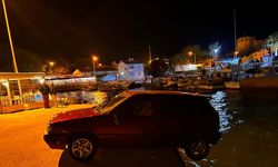 Otomobiliyle denize düşmekten son anda kurtarıldı