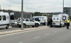 Otomobiliyle önünü kestiği boşanma aşamasındaki eşini tabancayla öldürdü