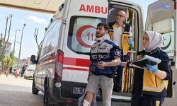 Otomobille çarpışan motosikletin 17 yaşındaki sürücüsü yaralandı