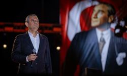 Özgür Özel: Gençlere yasakların yasak olduğu bir Türkiye vaat ediyoruz