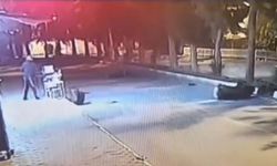 Refüje çarpan motosikletin sürücü öldü; kaza kamerada