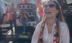 Şampiyonluk kutlamalarında evlilik teklifi